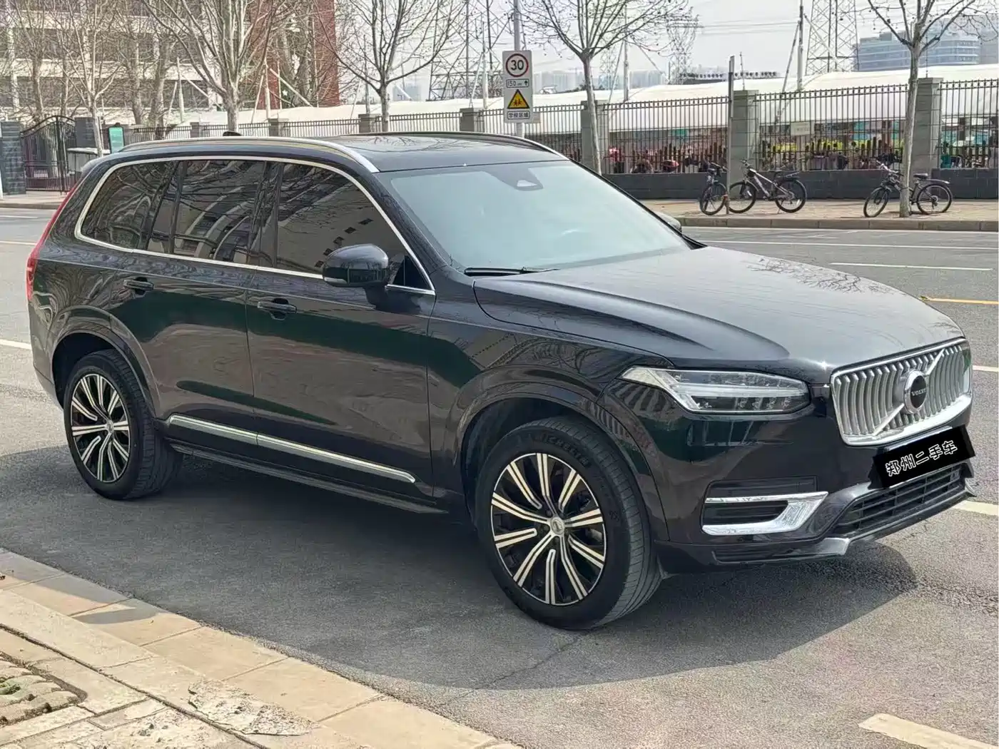 Фото 3 - Volvo XC90