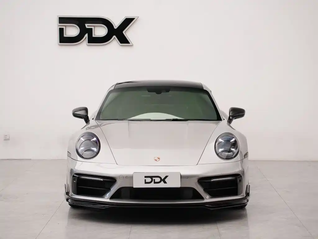 صورة 2 - Porsche 911