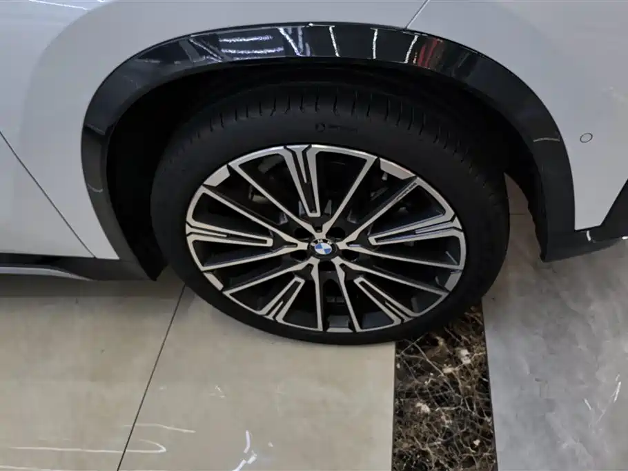 BMW X1 2023 xDrive25Li X Design Package фото 6