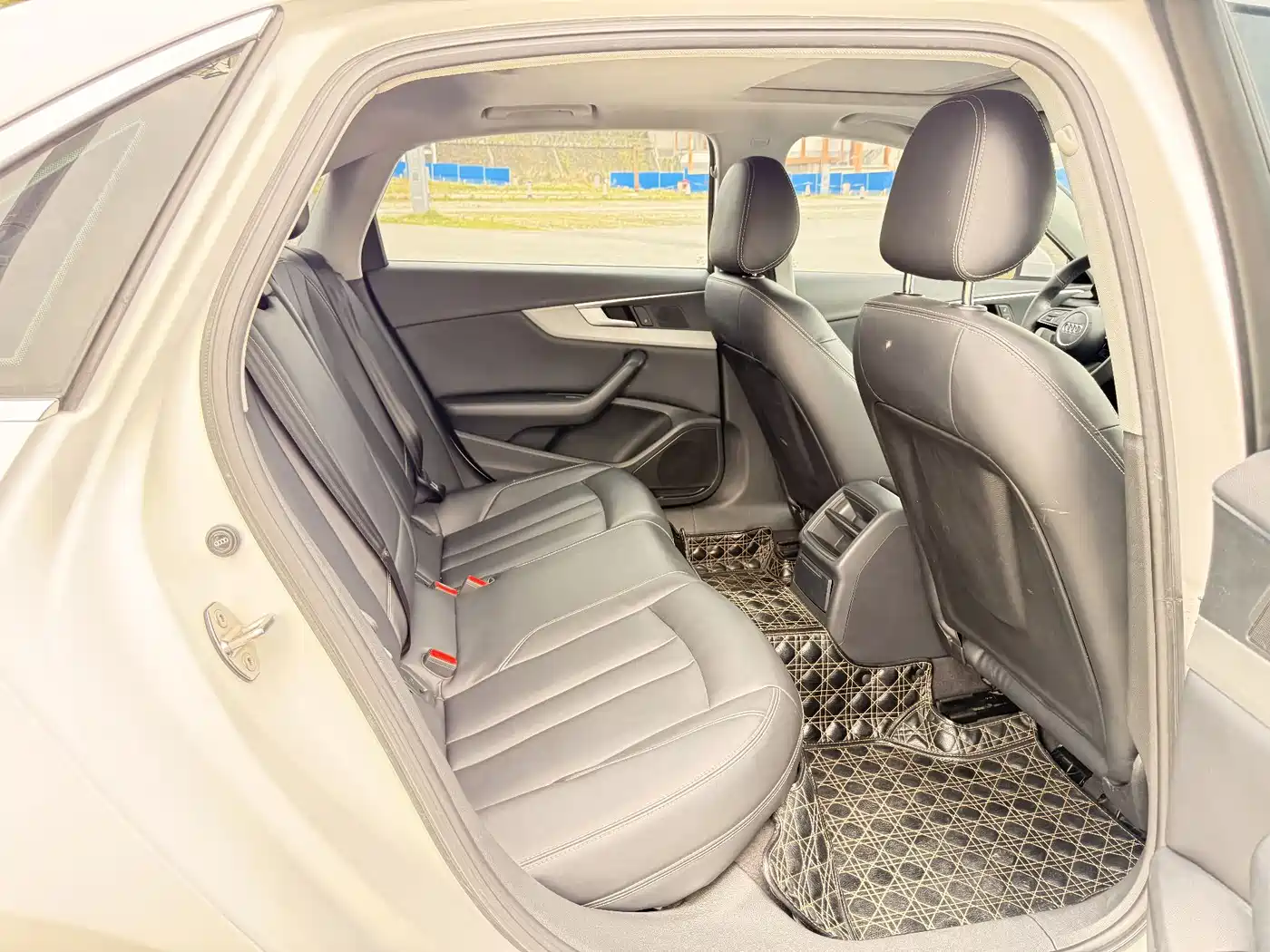 Audi A4L 2017 Plus 40 TFSI Progressive фото 15