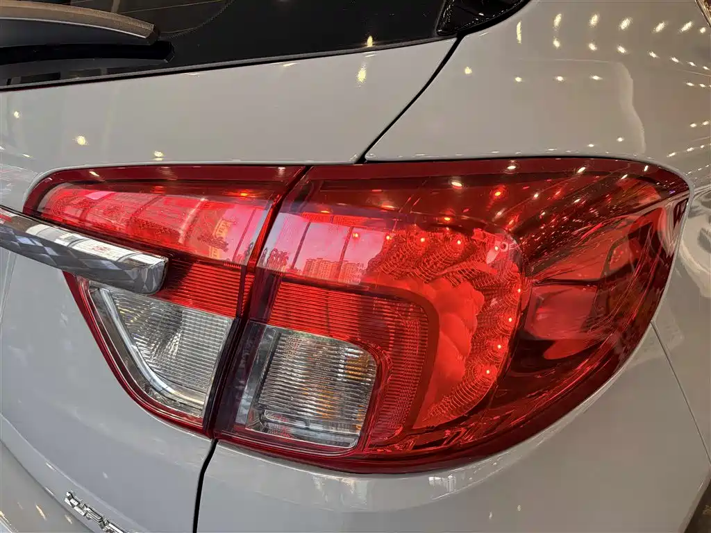 Buick Envision Plus 2017 28T AWD Elite фото 10