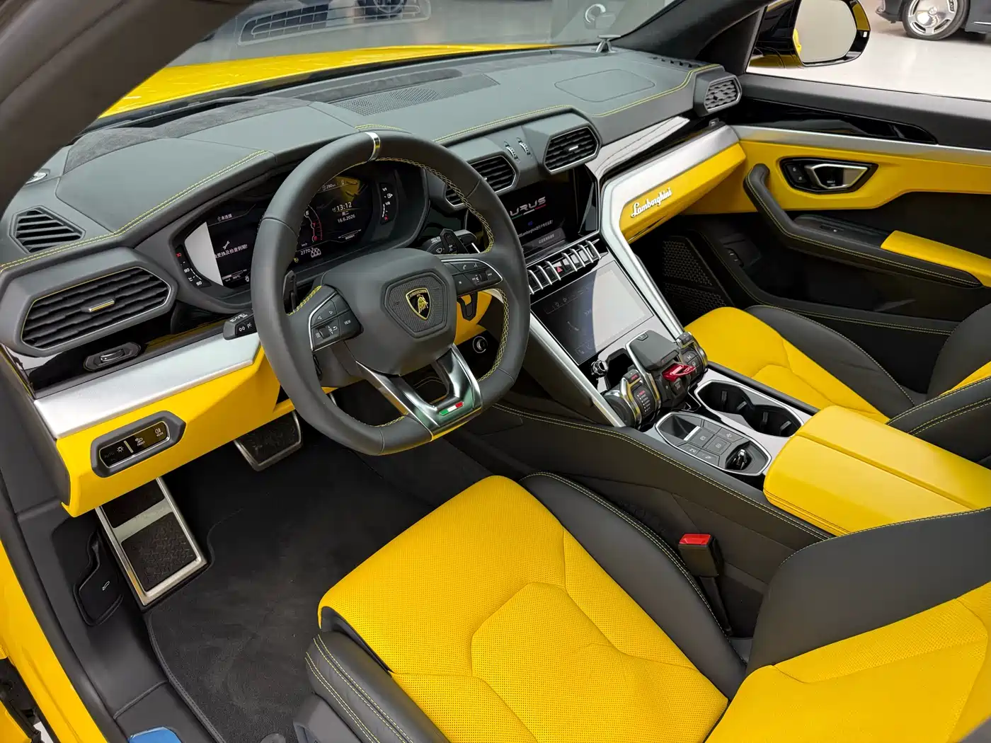 Lamborghini Urus 2023 2021 4.0T V8