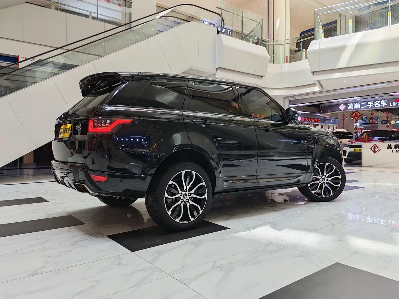 Фото 9 - Land Rover Range Rover Sport