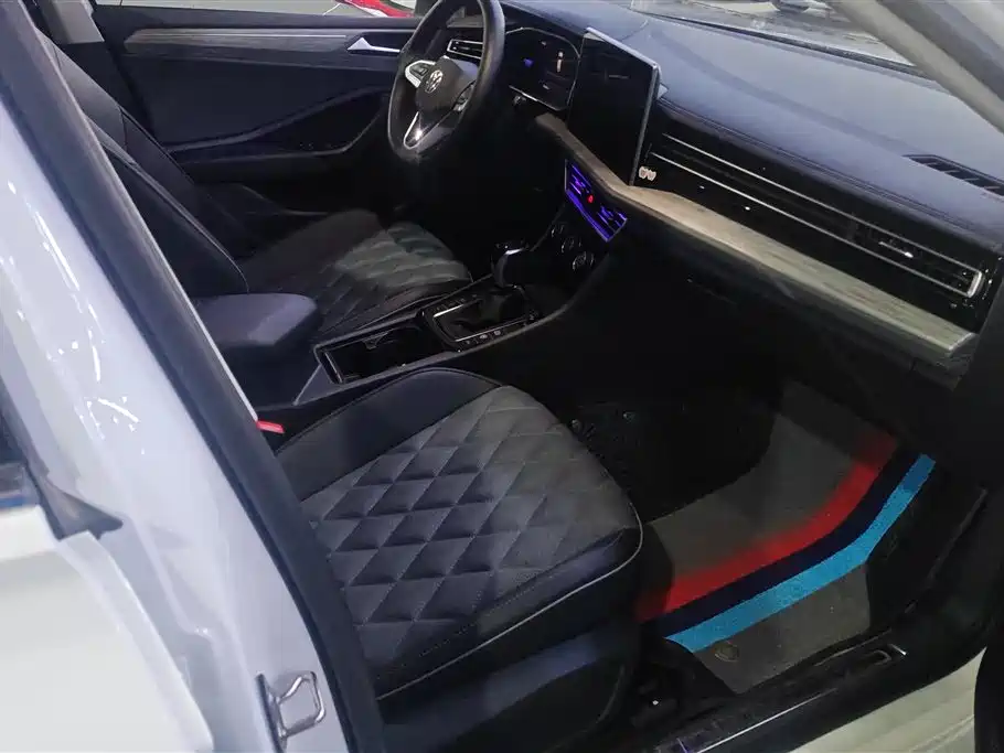 Volkswagen Sagitar 2023 300TSI DSG Excellence Edition фото 8