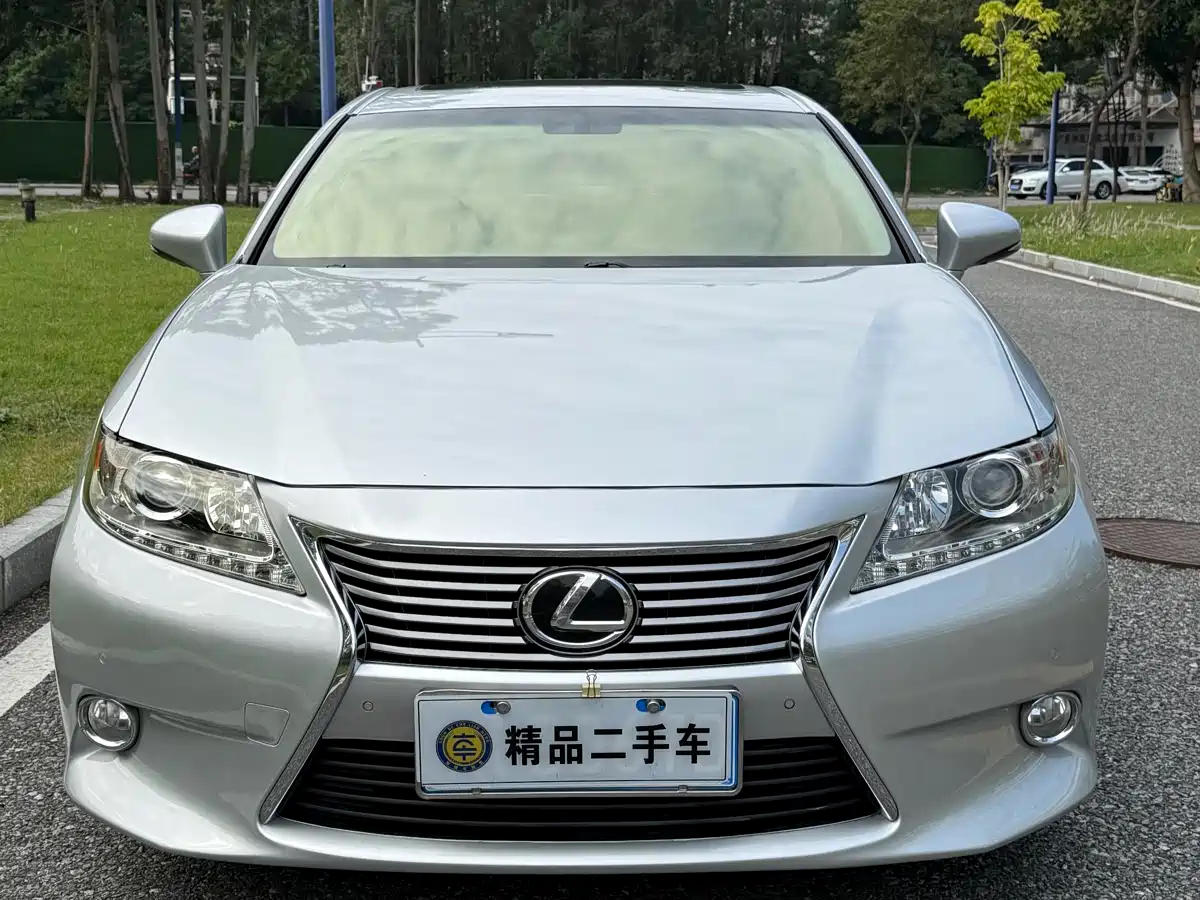 Lexus ES 2013 250 Elite Edition фото 2