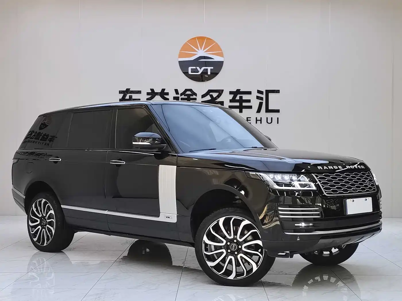 Land Rover Range Rover 2017 3.0 SC V6 Vogue LWB (Long Wheelbase) фото 3