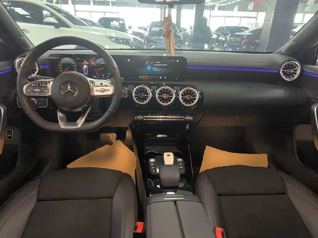 Mercedes-Benz A-Class 2022 Facelift III A 200 L Sport Sedan Fashion фото 10