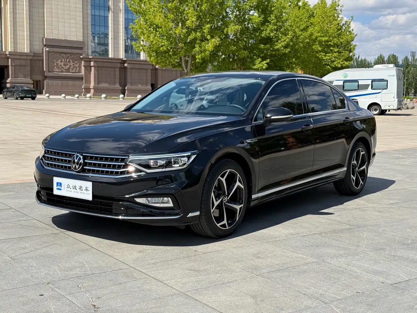 Volkswagen Magotan 2023 Model 2 Million Commemorative Edition 330TSI DSG Luxury