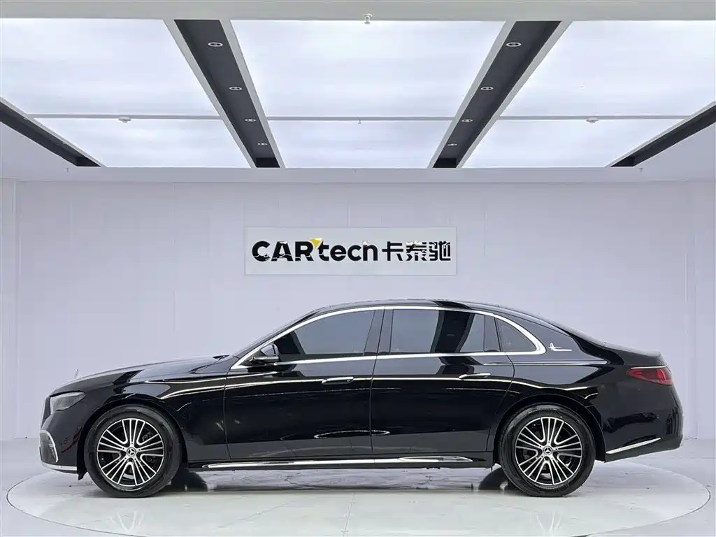 Mercedes-Benz E-Class 2024 Model E 260 L фото 8