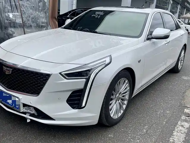 CADILLAC CT6