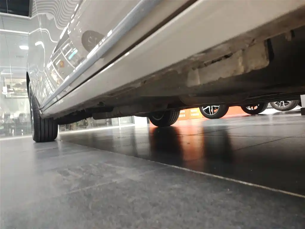 Buick GL8 2023 ES Landmaster Exclusive фото 19