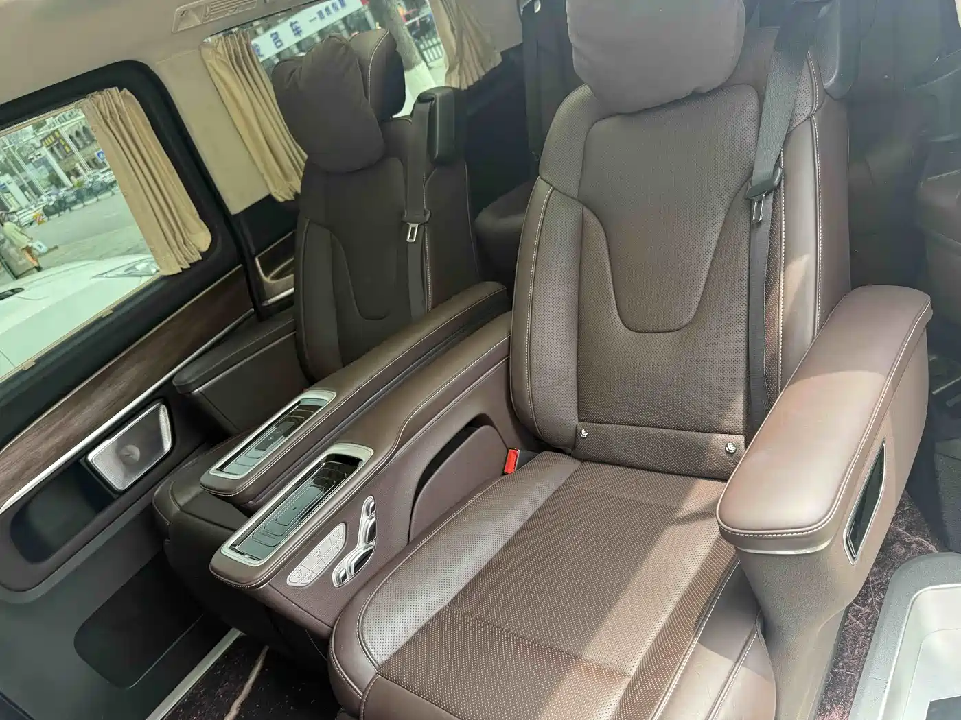 MERCEDES-BENZ V CLASS