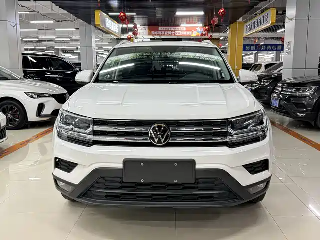 Volkswagen Tharu 2022 280TSI FWD Luxury Edition — фото 2