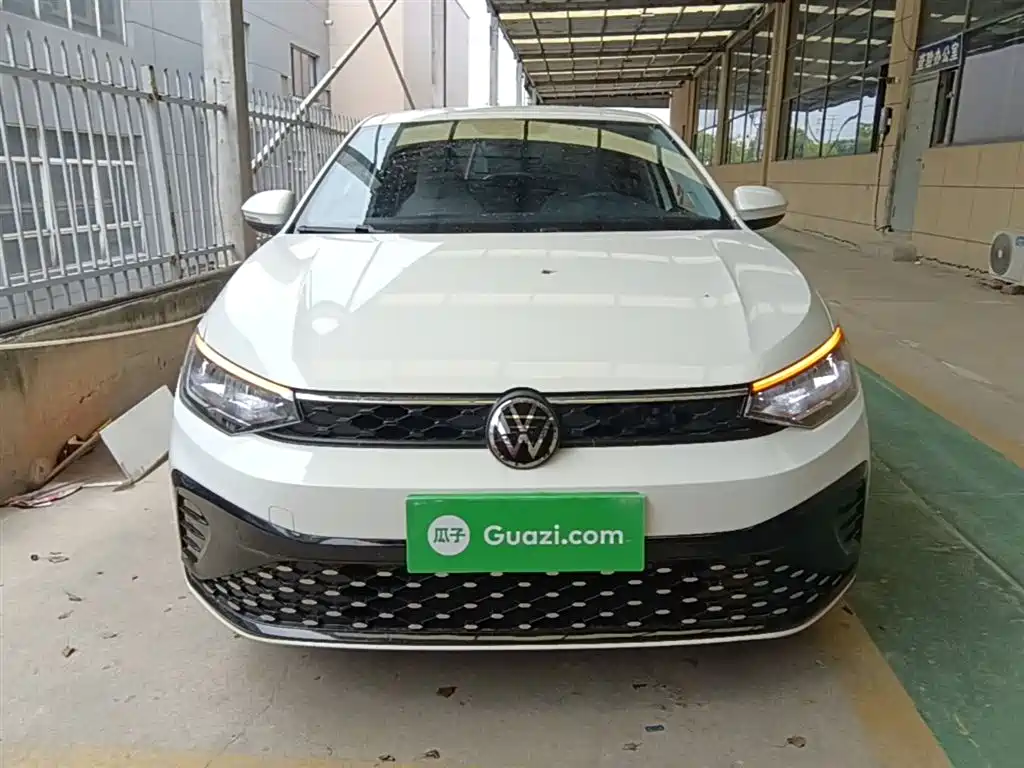 Volkswagen Lavida 2025 New Edge 1.5L Outstanding New Ease фото 3