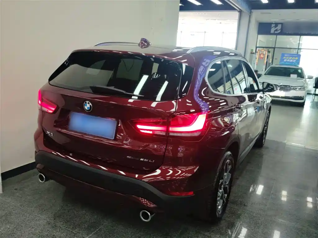 BMW X1 2022 sDrive25Li Leading фото 7