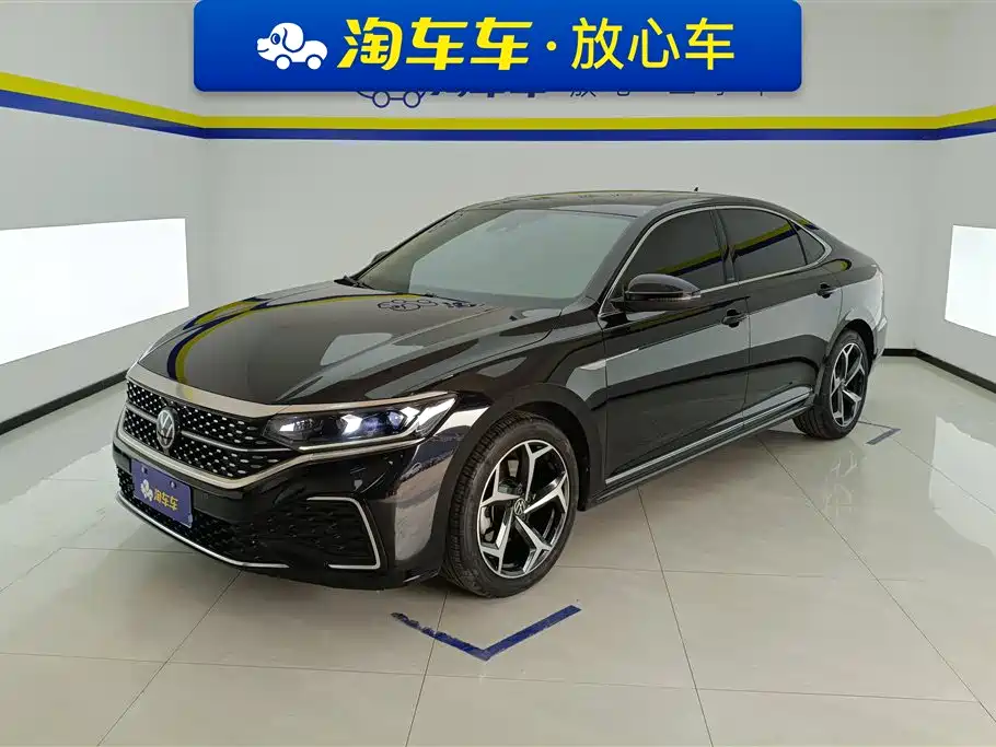 Volkswagen Passat 2023 Facelift 330TSI Starlight Elite Edition