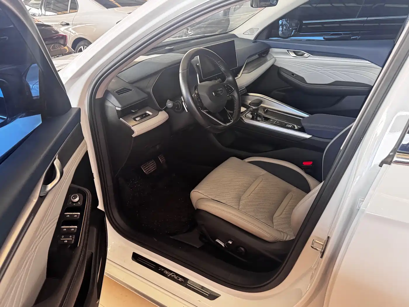 GEELY AUTOMOBILE XINGRUI