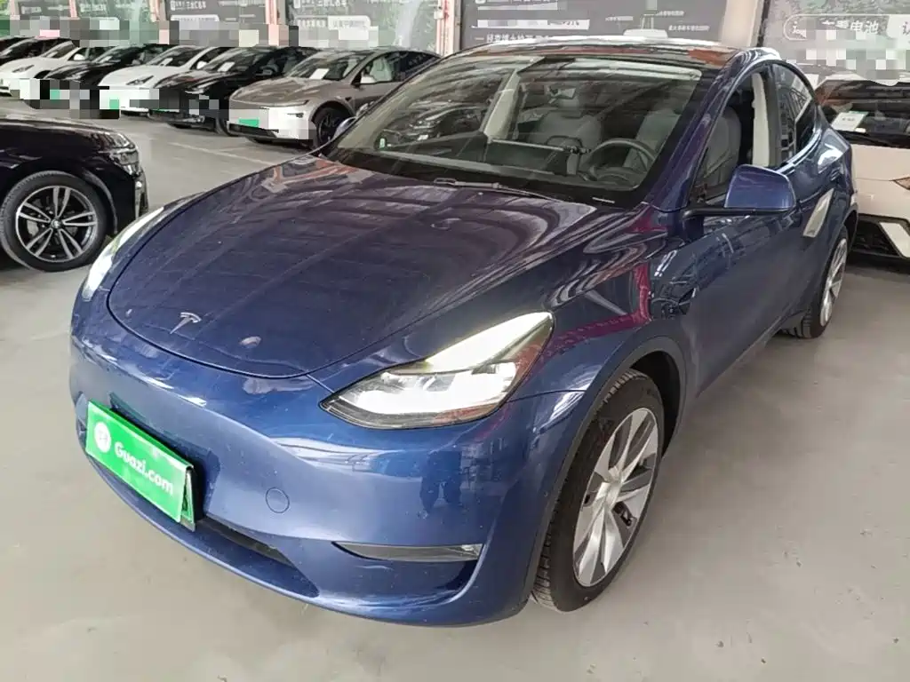 Фото 2 - Tesla Model Y