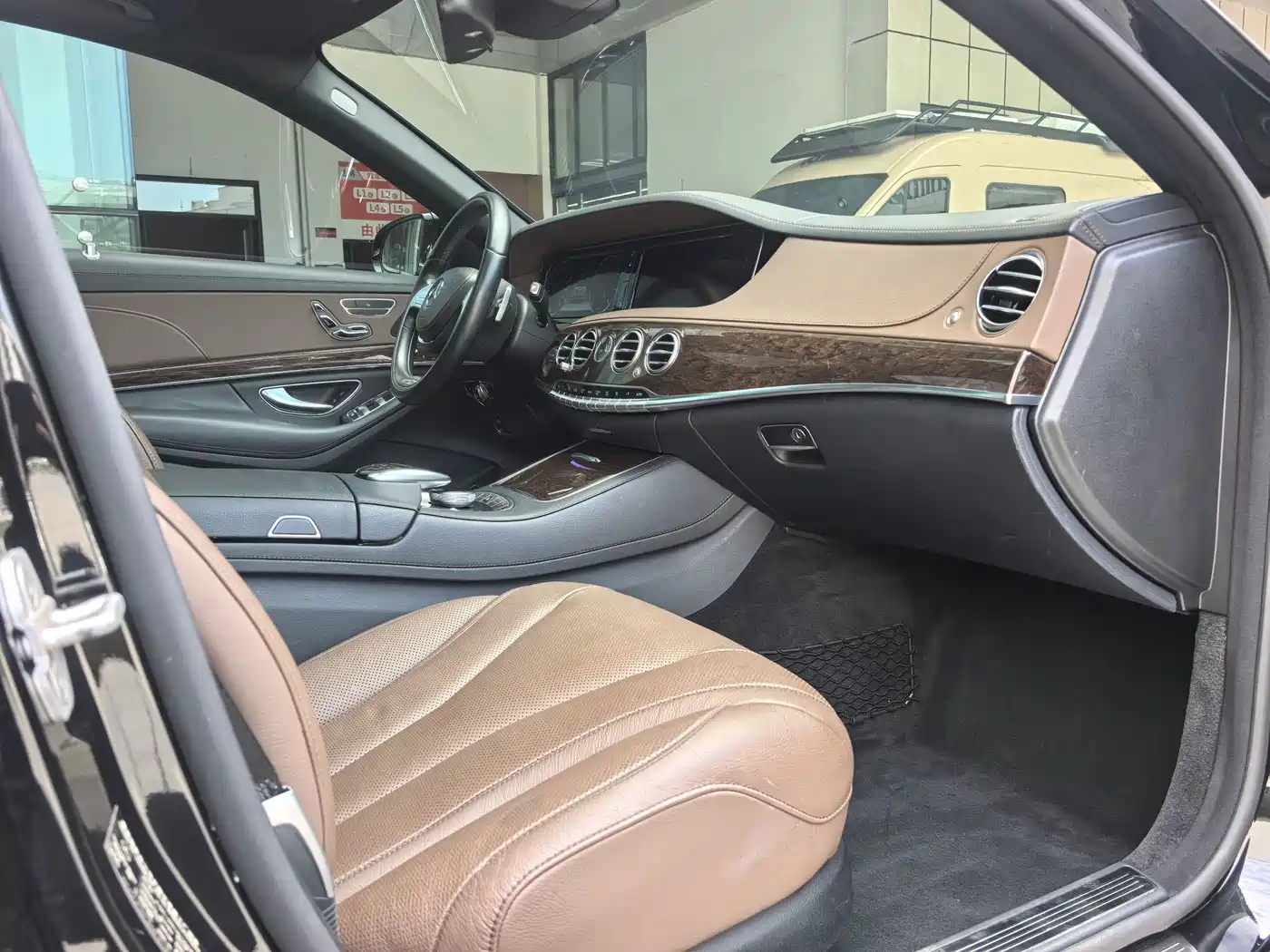 Mercedes-Benz S-Class 2014 S 320 L Business фото 7