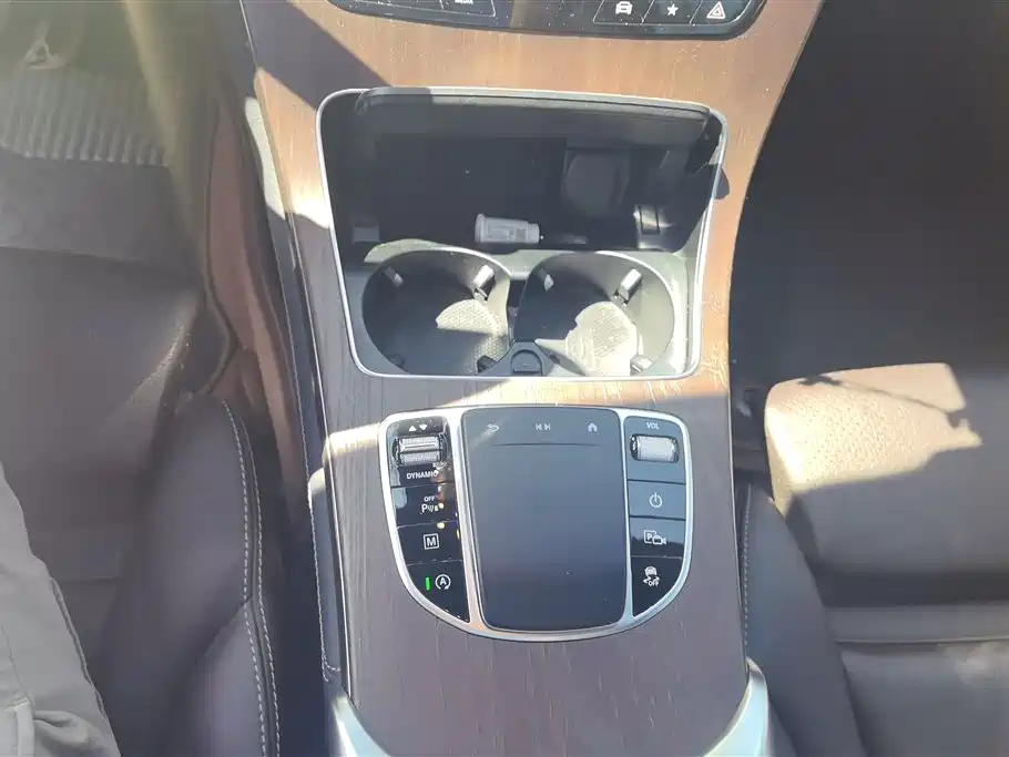 Mercedes-Benz GLC 2020 Facelift GLC 300 L 4MATIC Dynamic фото 16