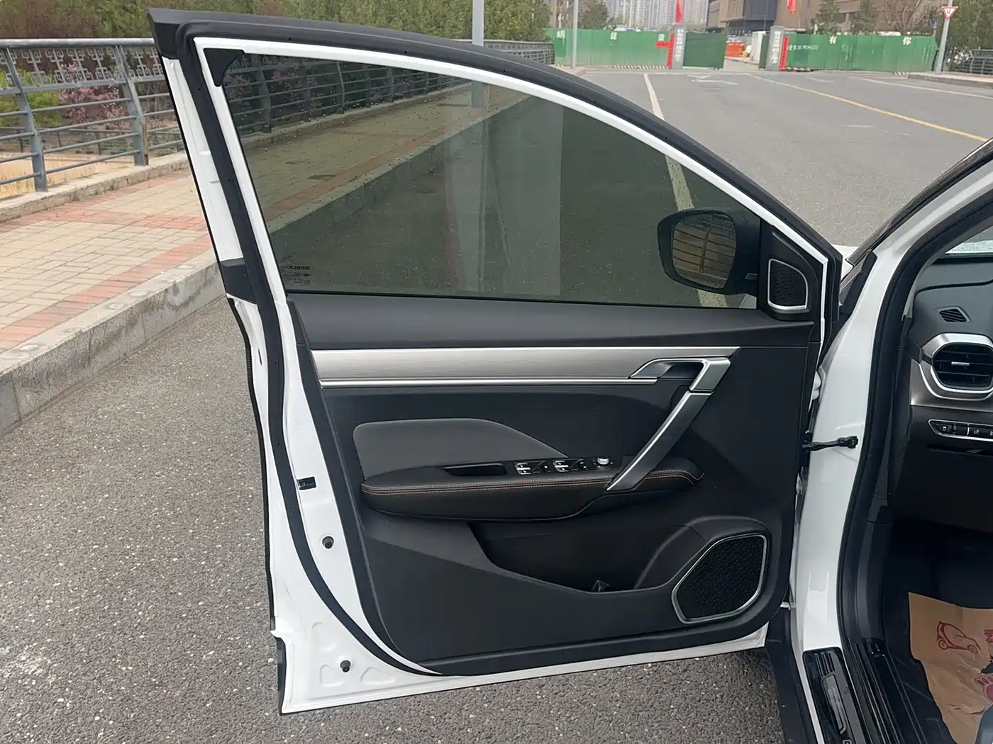 GEELY AUTOMOBILE BINYUE