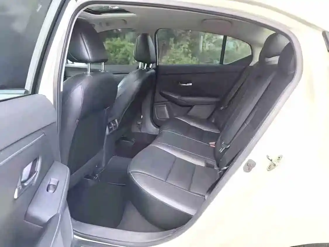 Nissan SYLPHY, миниатюра 9