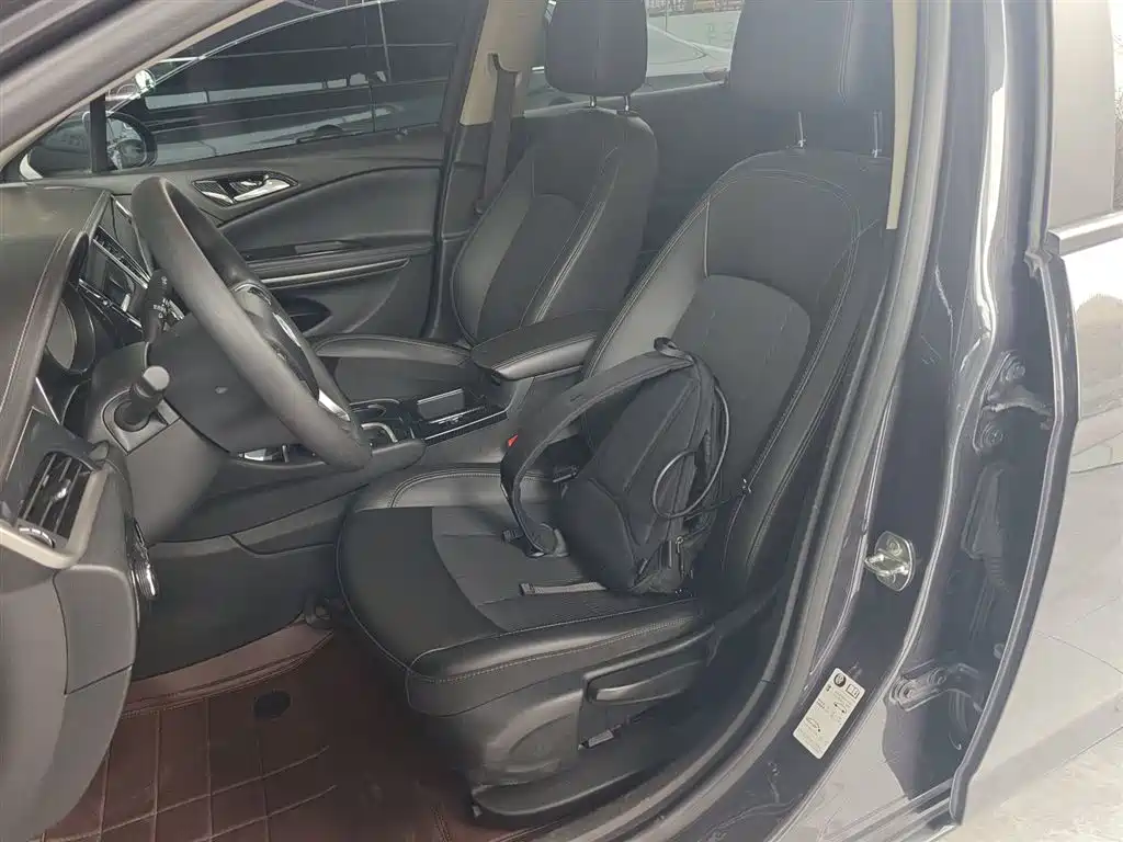 Buick Verano 2017 Sedan 20T DCT Leading фото 15
