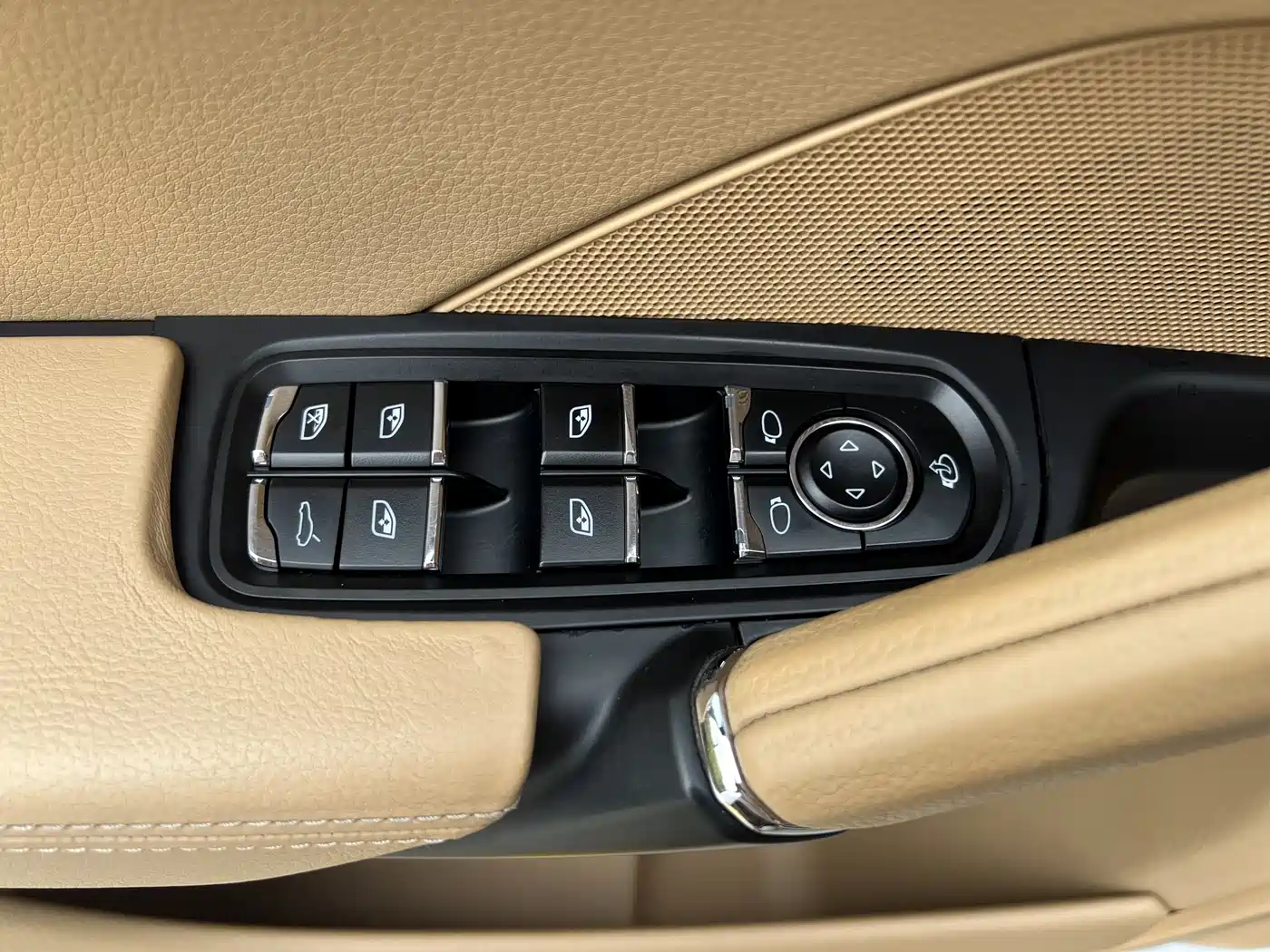 Porsche Cayenne 2015 Cayenne 3.0T фото 20