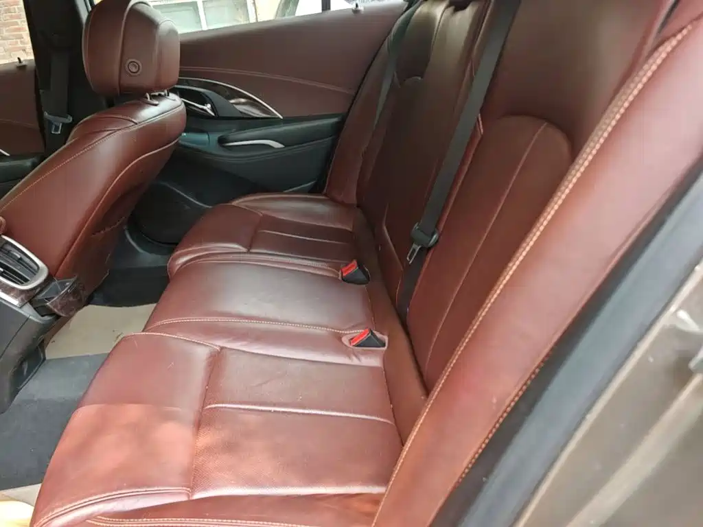 Фото 17 - Buick LaCrosse