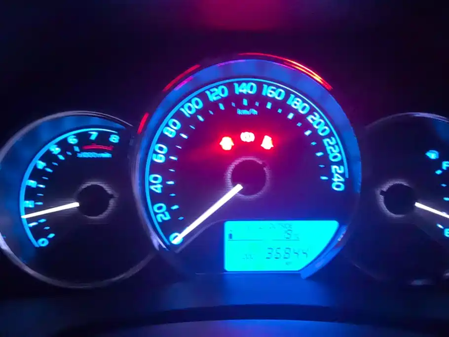 Toyota Corolla 2017 1.6L Manual GL фото 14
