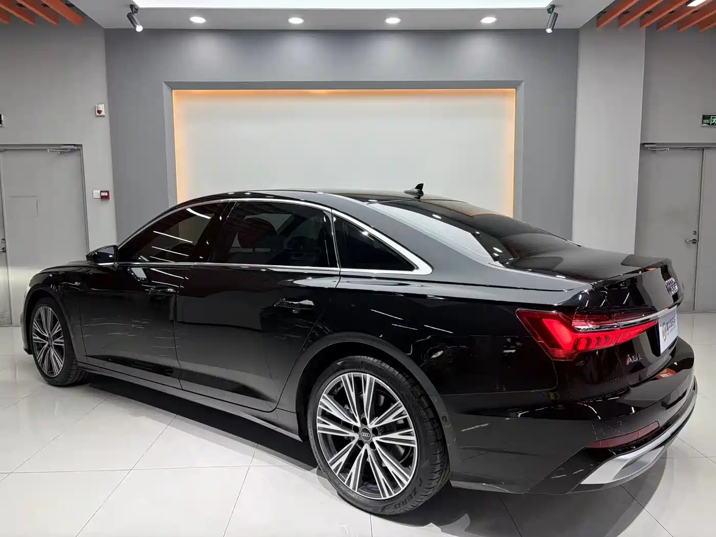 Audi A6L 2024 45 TFSI Premium Dynamic фото 6
