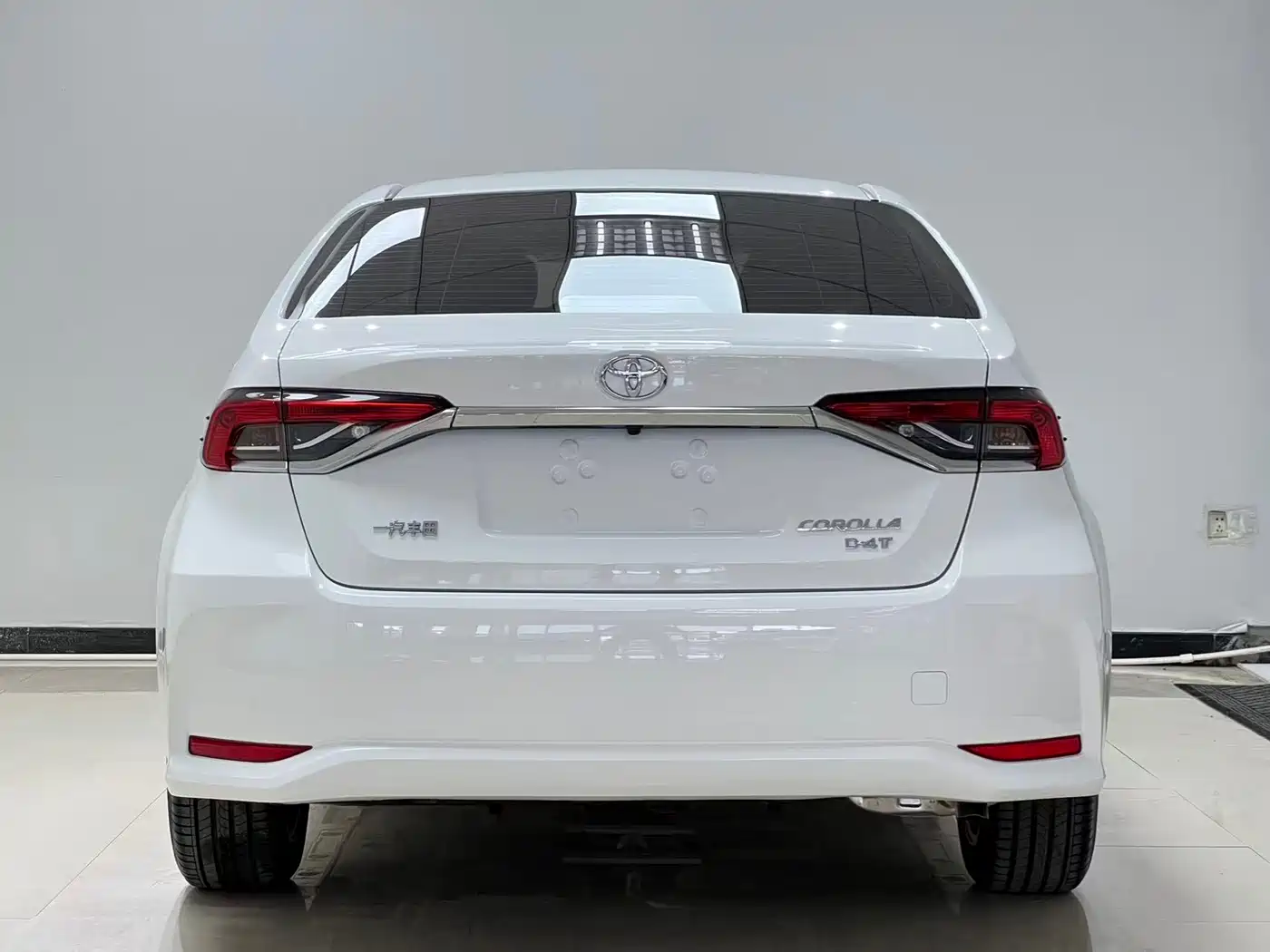 Toyota Corolla 2021 1.2T S-CVT Luxury Edition фото 5