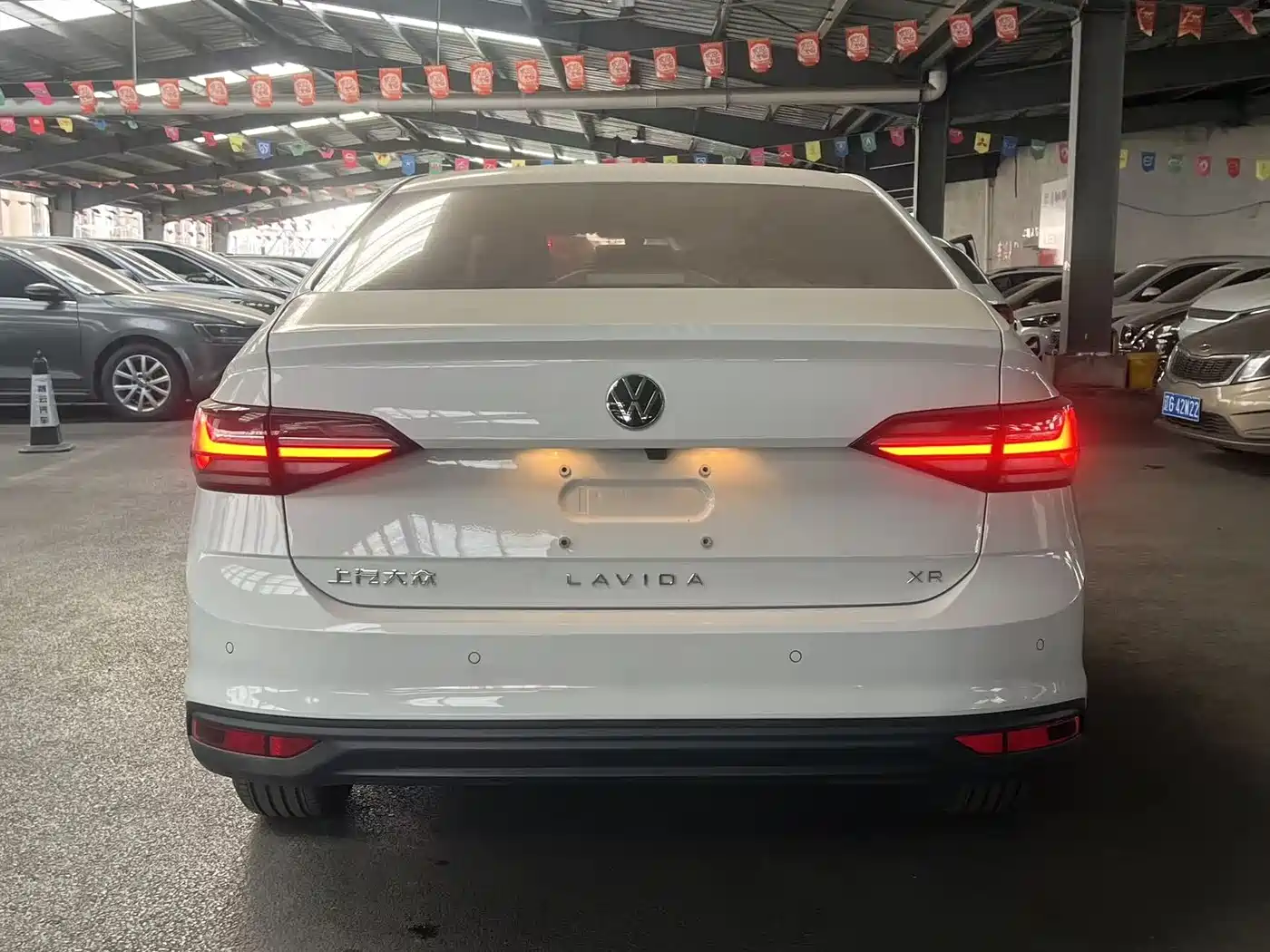 Volkswagen Lavida 2025 New Edge 1.5L Outstanding New Ease фото 7