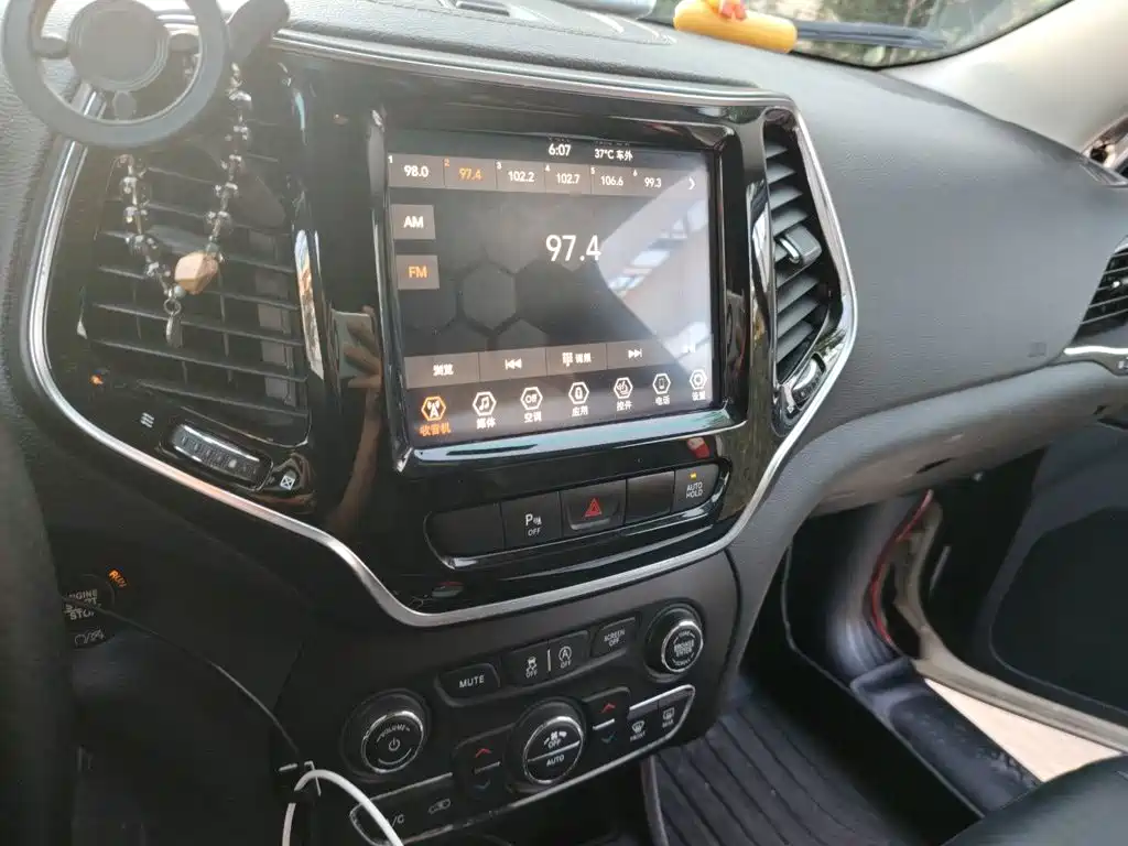 Jeep Cherokee 2020 2019 2.0T 2WD Premium Edition China VI
