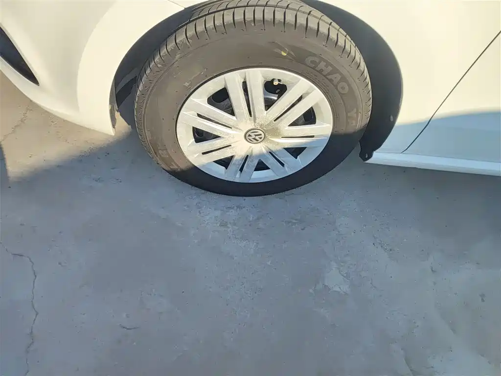 Volkswagen Polo 2016 1.4L Automatic Trend фото 23