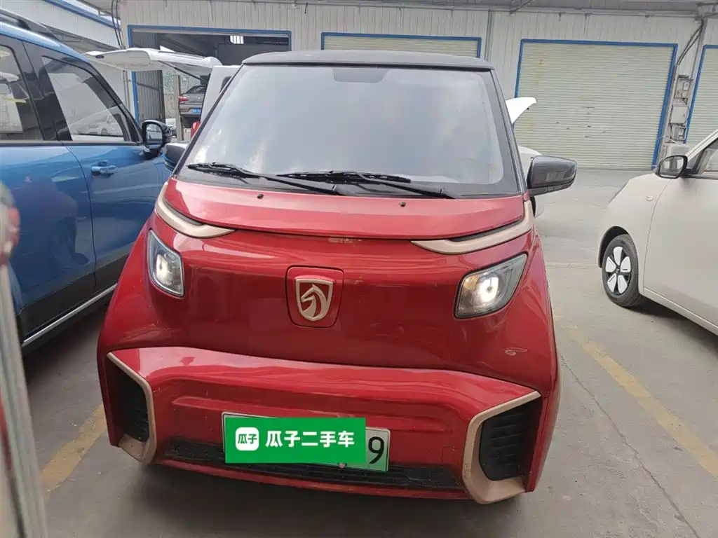 BAOJUN E200