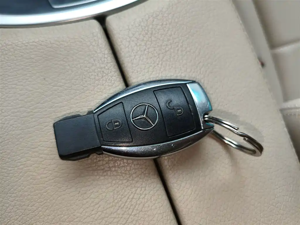 Mercedes-Benz GLC 2017 GLC 200 4MATIC фото 9