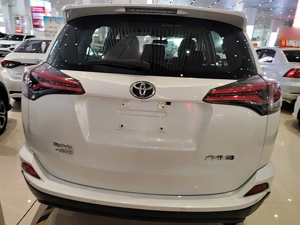 Toyota RAV4 Rongfang 2019 2.0L CVT 2WD Pioneer Edition China VI фото 6