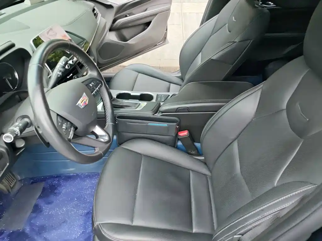 Cadillac CT4 2022 2022 28T Luxury Model