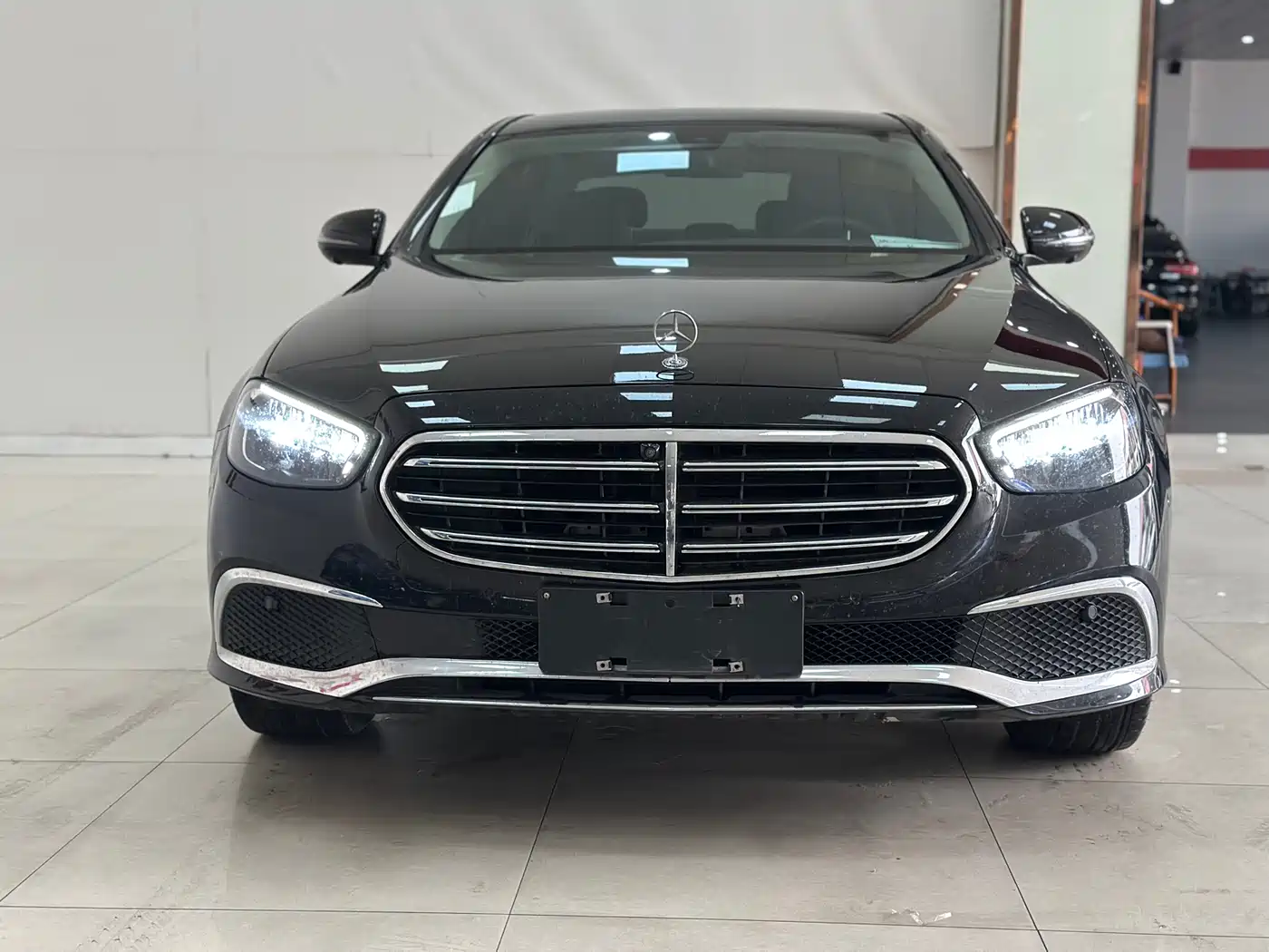 Mercedes-Benz E-Class 2023 E 300 L Fashion фото 2