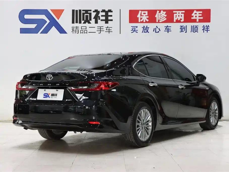 Toyota Camry 2024 Hybrid 2.0HGVP Luxury Edition фото 4