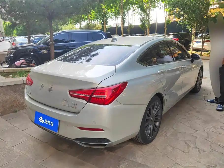 Hongqi H5 2020 1.5T DCT Qi Rhythm Edition фото 3