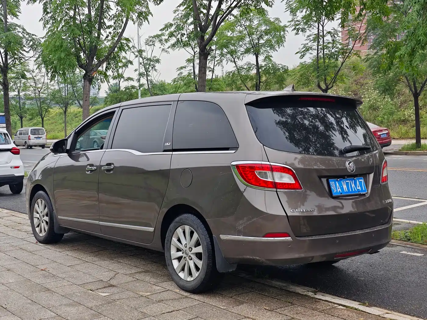 Buick GL8 2013 2.4L LT Luxury Business Executive Edition фото 9