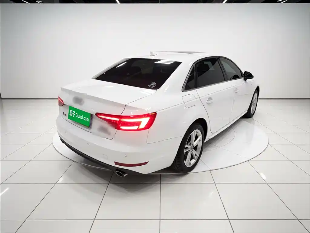 Audi A4L 2017 Plus 40 TFSI Fashion фото 7