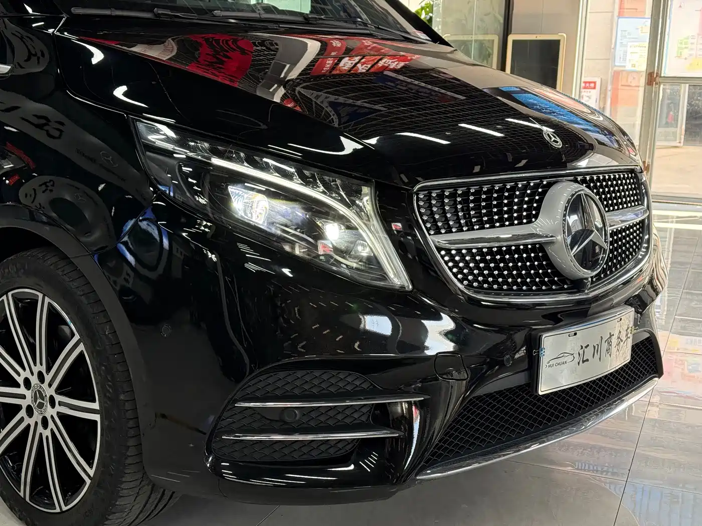 Mercedes-Benz V-Class 2024 2022 V 260 L Long Wheelbase Luxury Edition