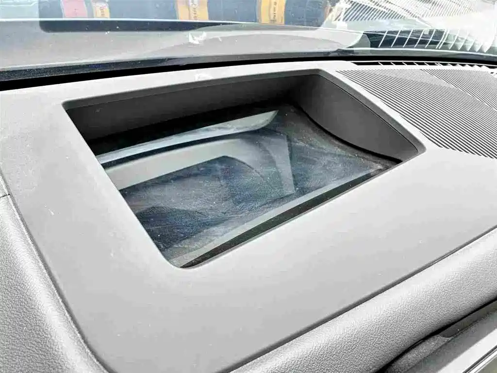 BMW 5 Series 2024 530Li Premium M Sport Package фото 4