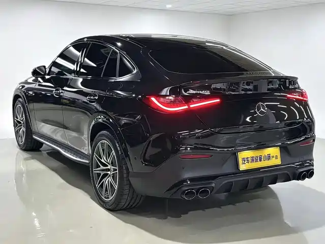 Mercedes-Benz GLC Coupe AMG 2024 AMG GLC 43 4MATIC Coupe SUV — фото 5