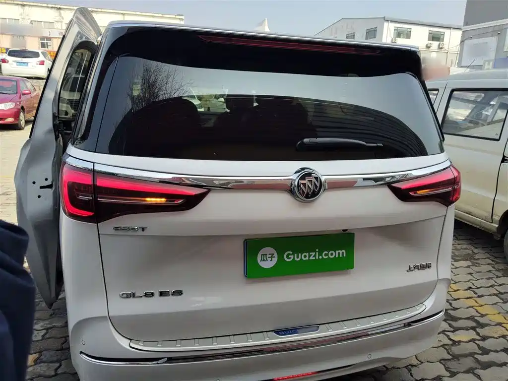 BUICK GL8