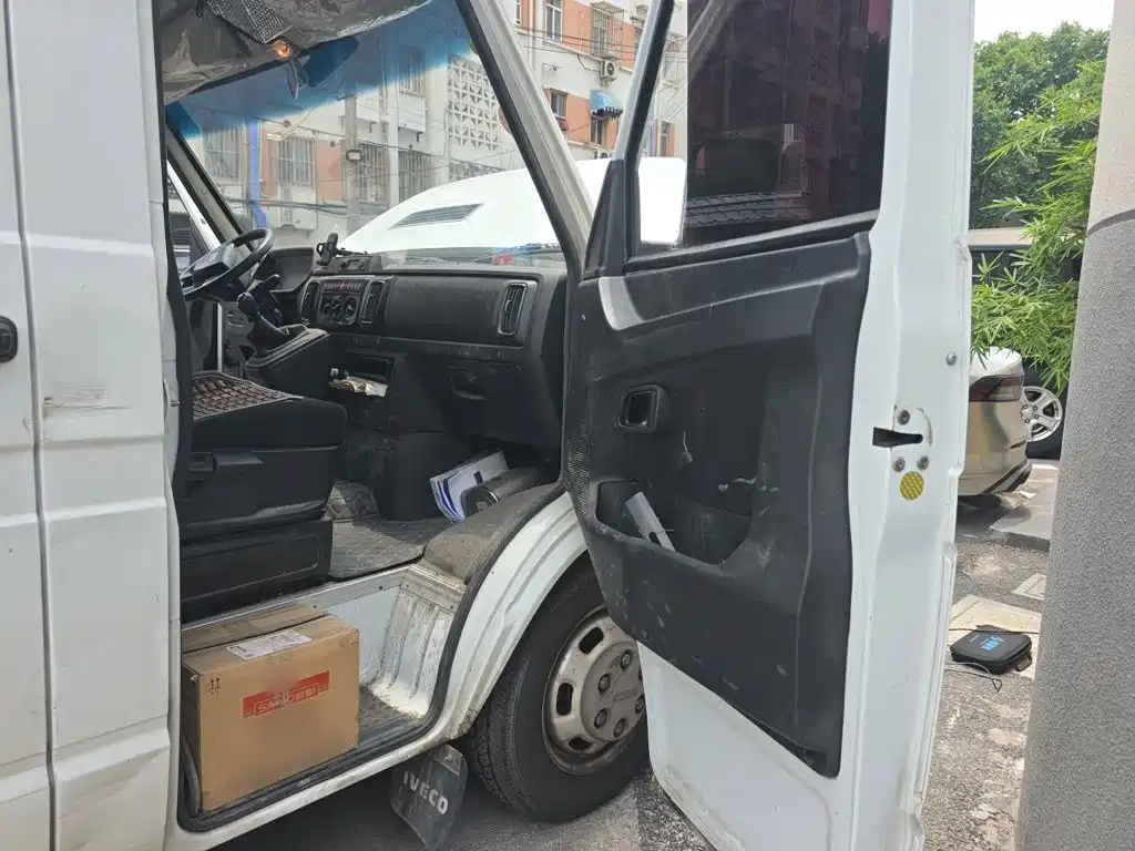 صورة 20 - Iveco Daily
