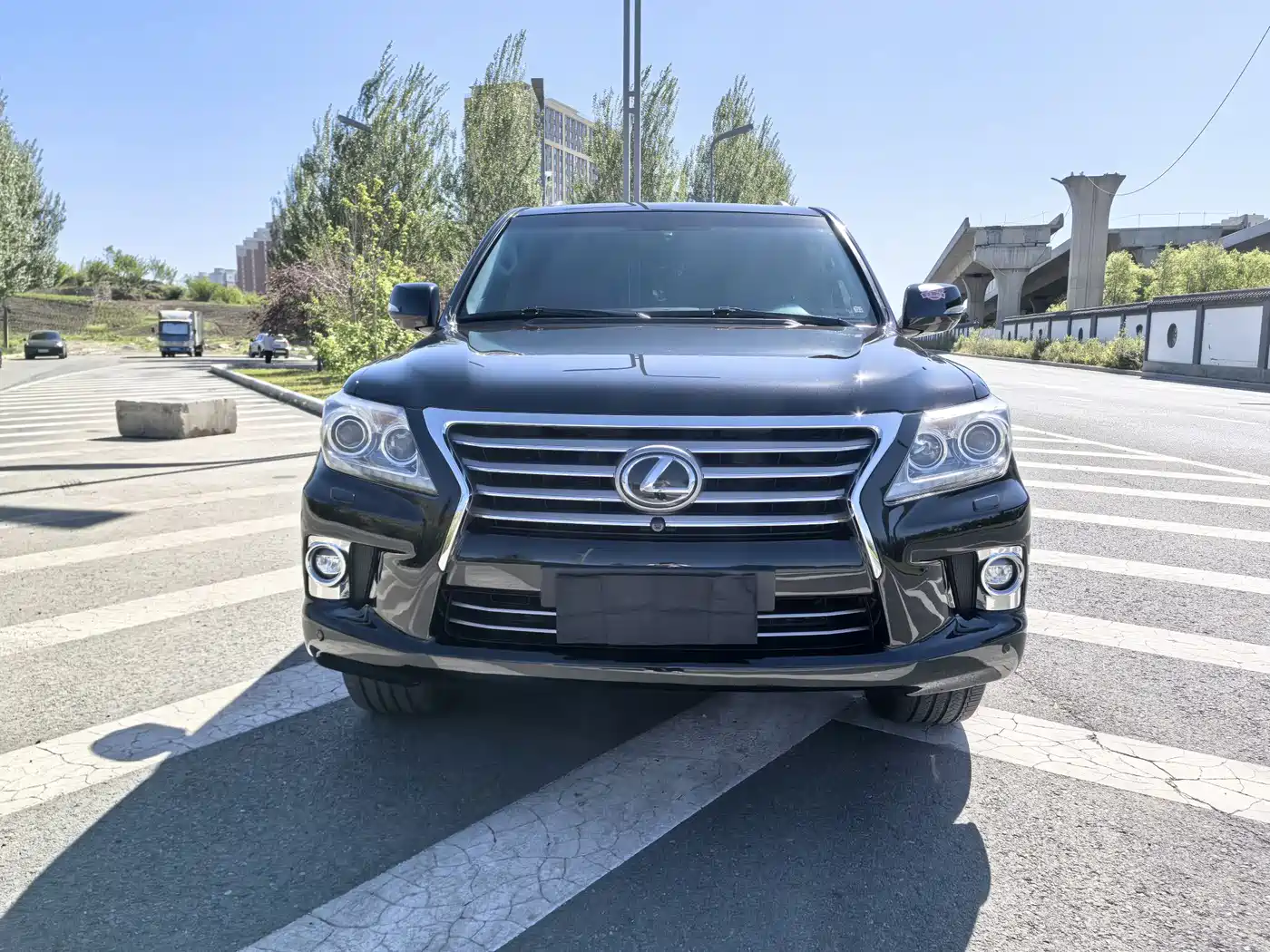 Lexus LX фото 2